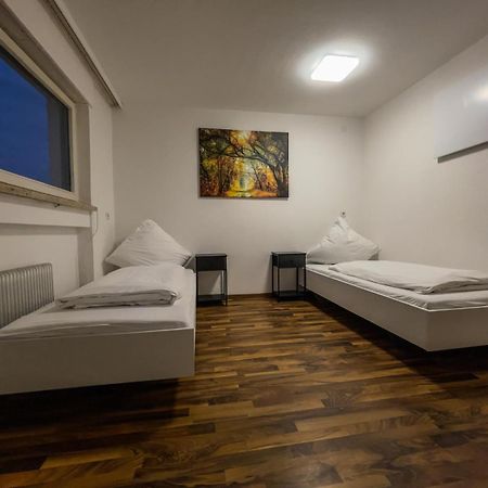 Budget Studio - 2 Einzelbetten - Parkplatz Dornbirn Ngoại thất bức ảnh