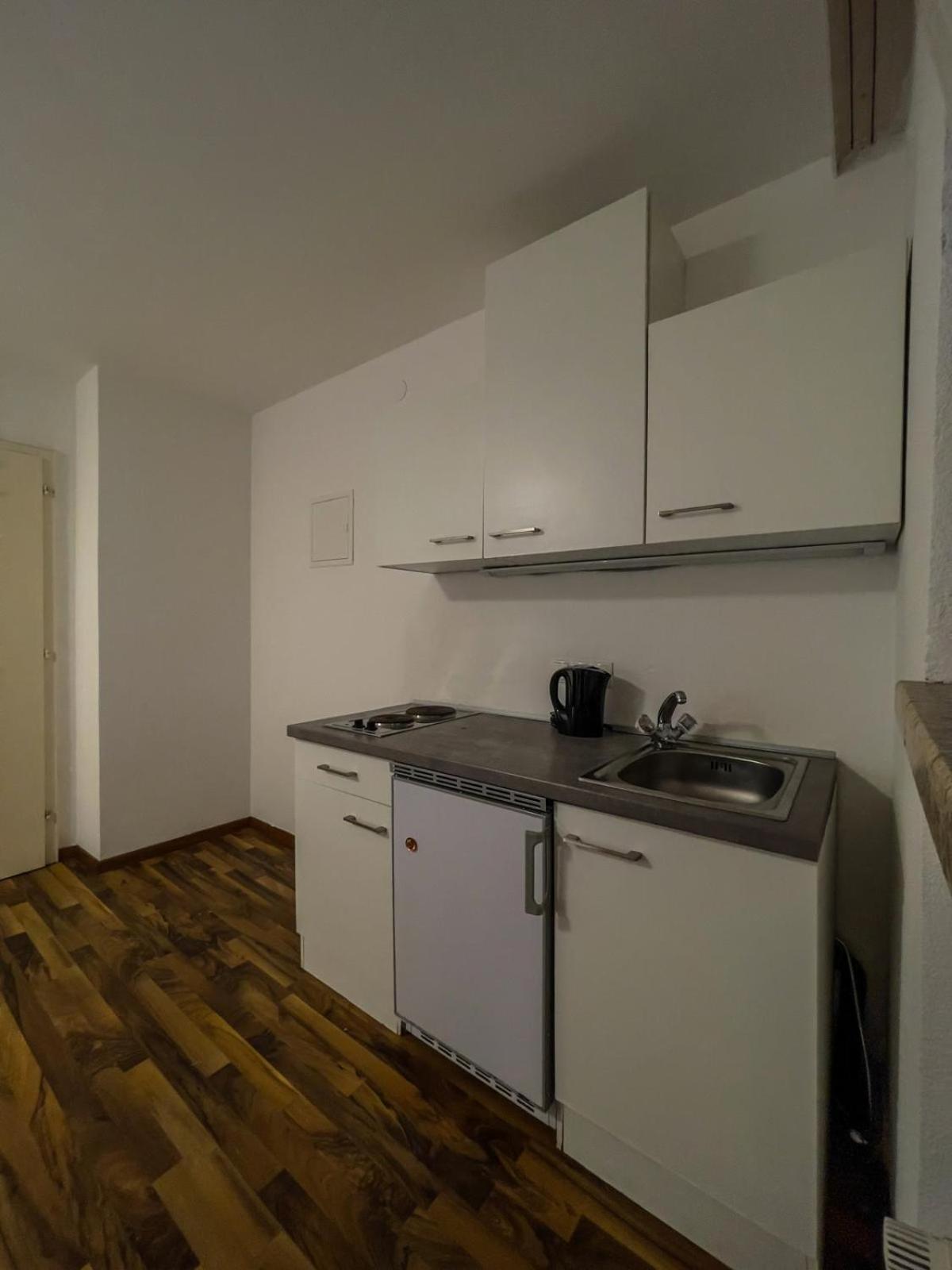 Budget Studio - 2 Einzelbetten - Parkplatz Dornbirn Ngoại thất bức ảnh